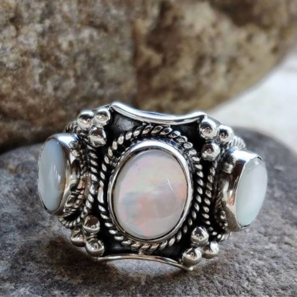 NIB Mother of Pearl MOP Sterling ring size 6, handmade in India